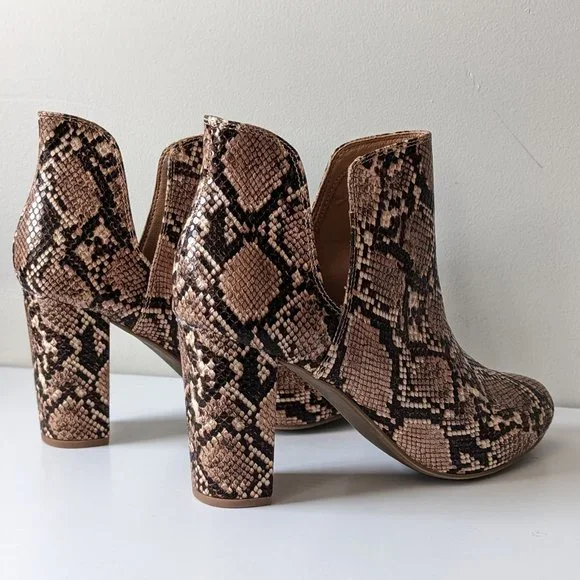 Lane Bryant Dream Cloud Cutout High Heel Bootie - Snakeskin - 11W - Picture 13 of 15
